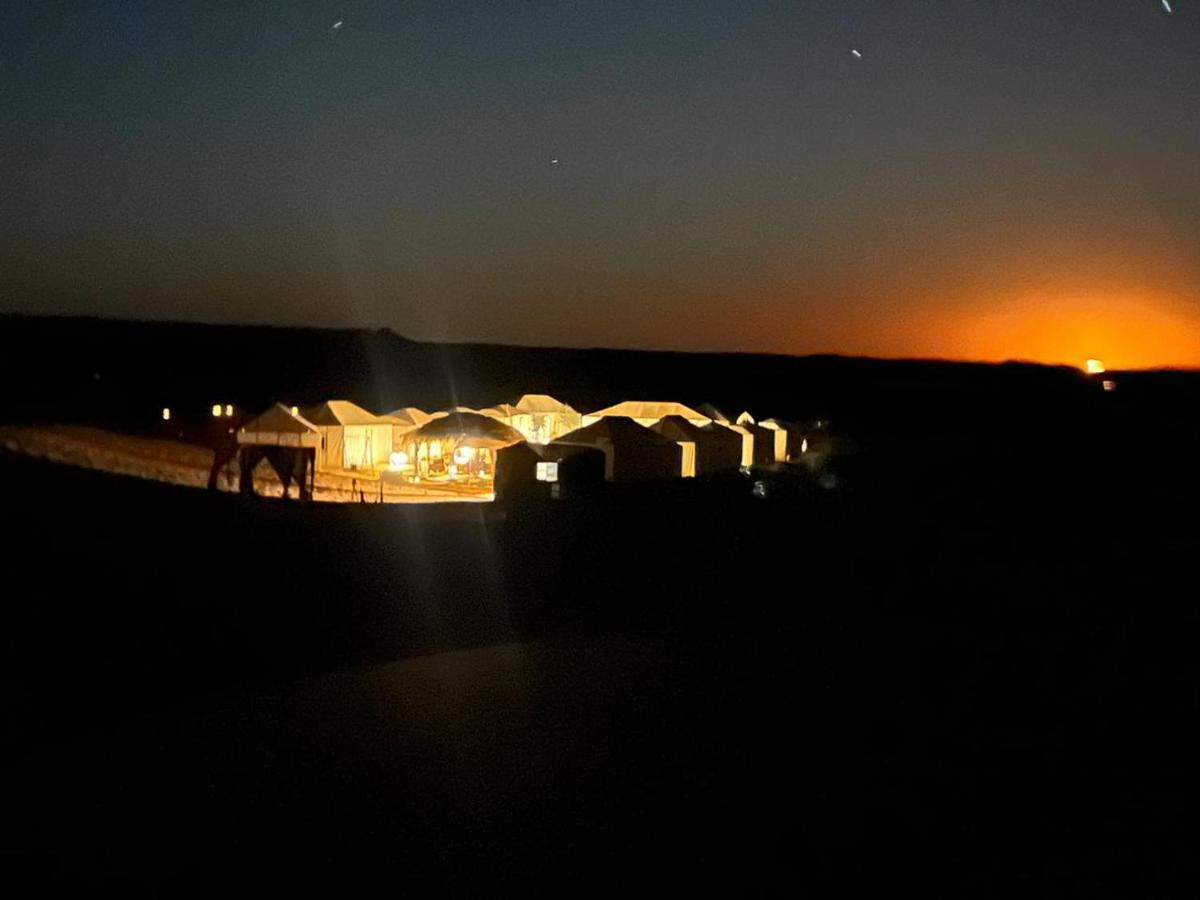 Merzouga Top Luxury Camp Экстерьер фото