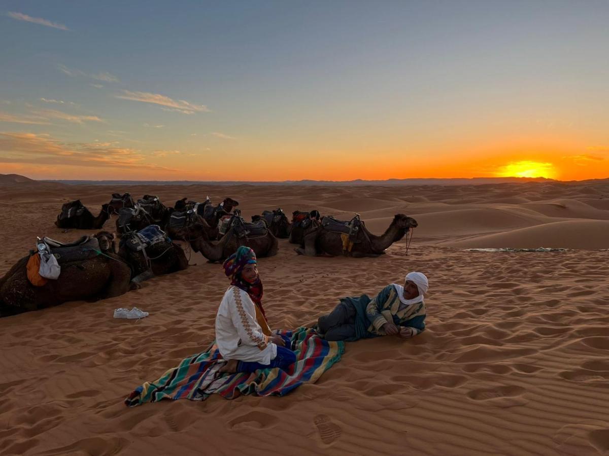 Merzouga Top Luxury Camp Экстерьер фото