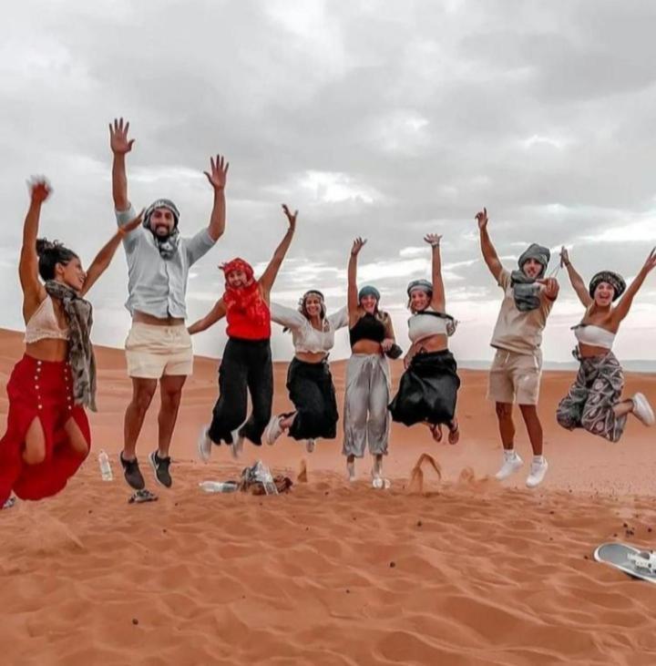 Merzouga Top Luxury Camp Экстерьер фото